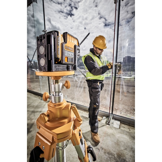 12V XR® 2-Point Cross Line Red Beam Laser - 1 x 2Ah