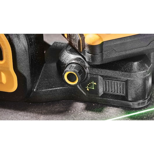12V / 18V XR® 3 x 360° Cross Green Beam Laser - Bare Tool Only