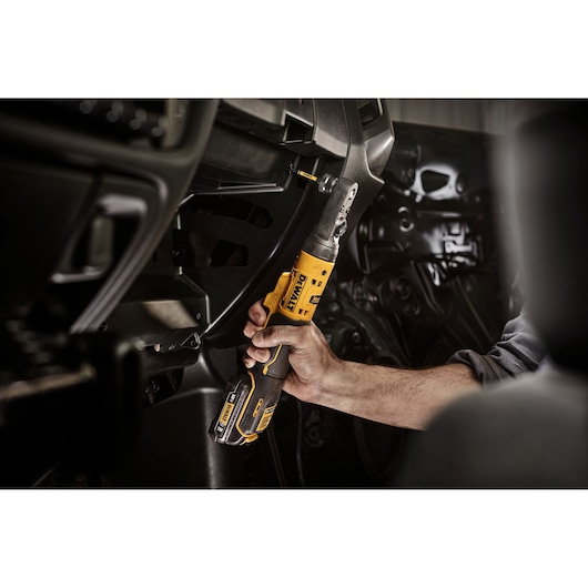 DCF500GG1 XTREME 12V MAX Sealed Head Ratchet application image fastening with 1/4 inch quick change bit 