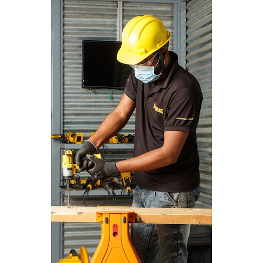 12V XR® 1/4" Compact Impact Driver - 2 x 2Ah