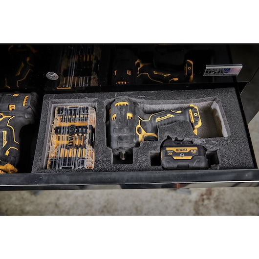 12V XR® Brushless 1/2" Hog Ring High Power Impact Wrench - 1 x 5 Ah Automotive