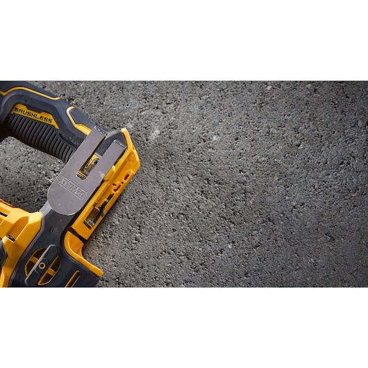 18V XR® Brushless 16mm SDS-plus® Hammer Drill - 2 x 5Ah