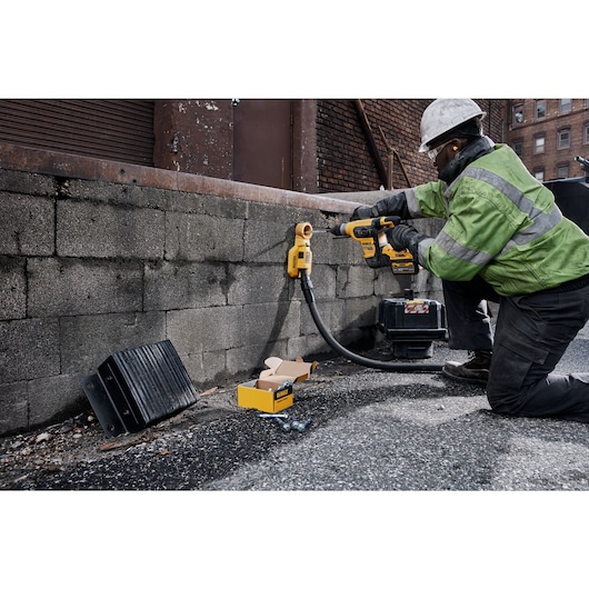 54V XR FLEXVOLT 32mm SDS-Plus Rotary Hammer With QCC