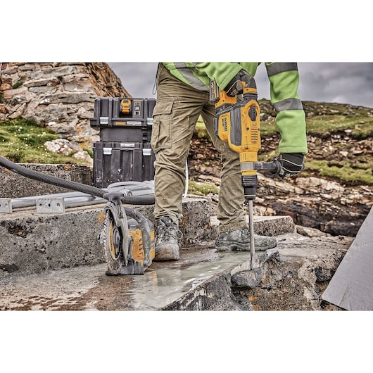 54V XR FLEXVOLT® 45mm SDS-max® Hammer Drill - 2 x 9Ah