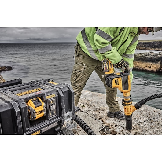 54V XR FLEXVOLT® 45mm SDS-max® Hammer Drill - 2 x 9Ah