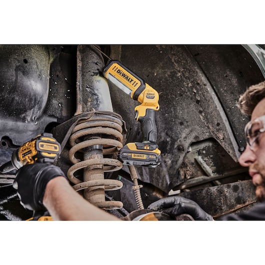 18V XR® LED Rotating Head Light