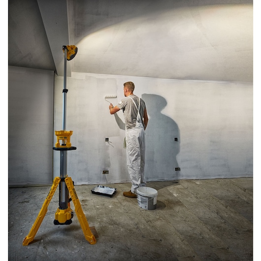 18V XR® LED Tripod Light - Bare Tool Only