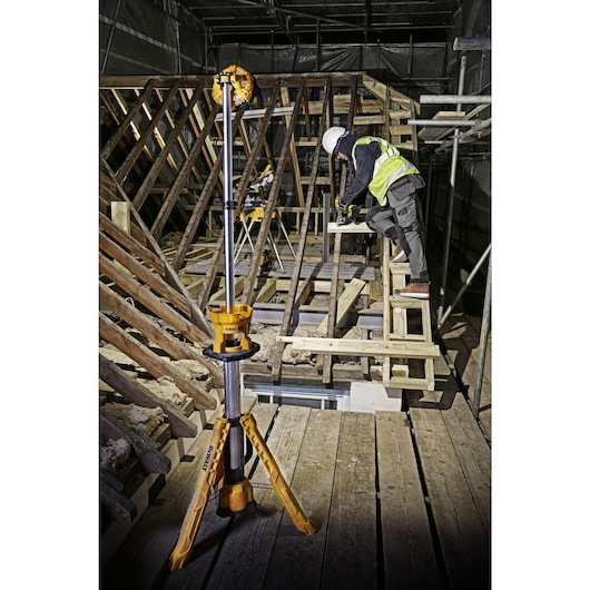 18V XR® LED Tripod Light - Bare Tool Only