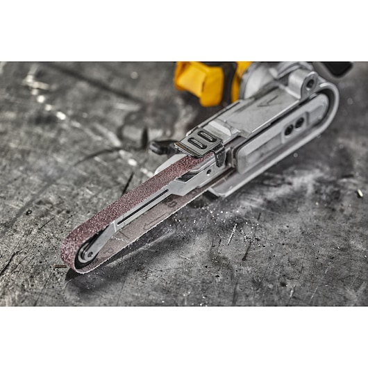 Close view of  sanding  belt on 18V XR Band File