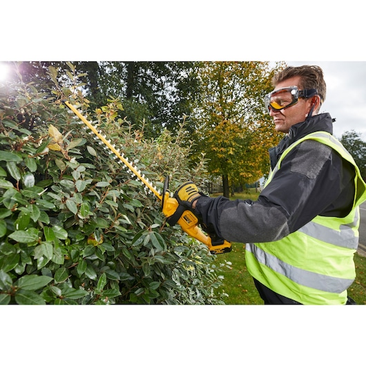 18V XR® 55cm Hedge Trimmer (19mm Blade Gap) - Bare Tool Only