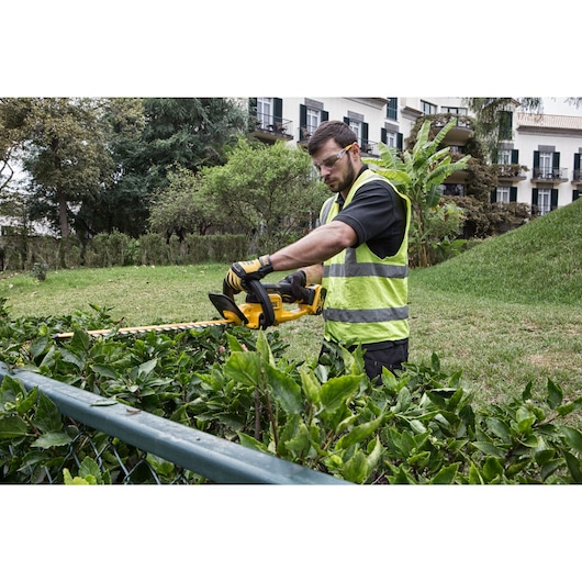 18V XR® 55cm Hedge Trimmer (19mm Blade Gap) - Bare Tool Only