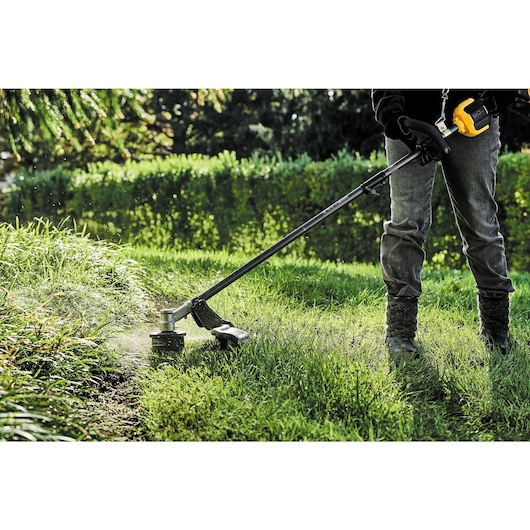 54V XR FLEXVOLT® Split Boom with String Trimmer Attachment - 1 x 9Ah
