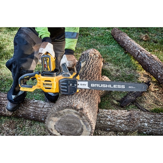 54V XR FLEXVOLT® 50cm High Powered Chainsaw - Bare Tool Only