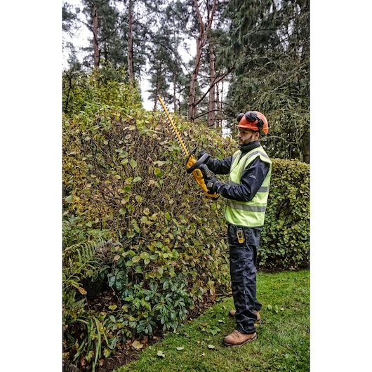 18V XR® 55cm Hedge Trimmer (25mm Blade Gap) - Bare Tool Only