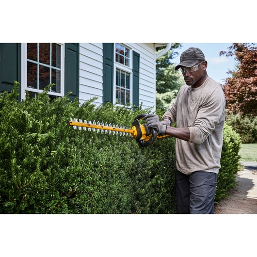 54V XR FLEXVOLT® 65 cm Hedge Trimmer (31 mm Blade Gap) - Bare Tool Only