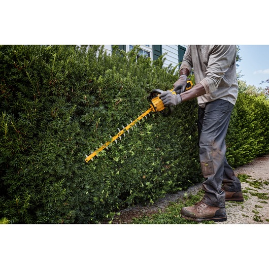 54V FLEXVOLT® 65cm Hedge Trimmer (31 mm Blade Gap) - 1 x 9Ah