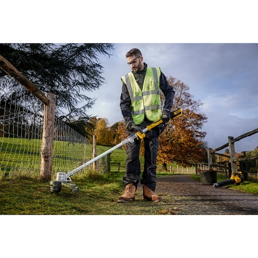 18V XR® Brushless String Trimmer with Folding Shaft - Bare Tool Only