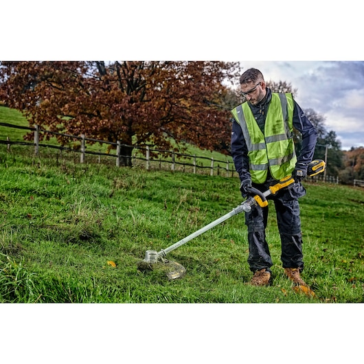 18V XR® Brushless String Trimmer with Folding Shaft - Bare Tool Only