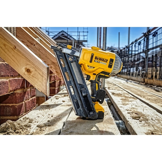 18V XR Brushless Framing Nailer - Bare Unit