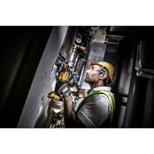 18V XR® Brushless Oscillating Multi-Tool Sander - Bare Tool Only