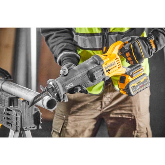 18V XR® Brushless Reciprocating Saw with FLEXVOLT® ADVANTAGE™ - Bare Tool Only