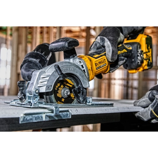 18V XR® Brushless 115mm Compact Circular Saw - Bare Tool Only