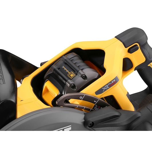54V XR FLEXVOLT 190 mm High Torque Circular Saw - 2 x 6Ah