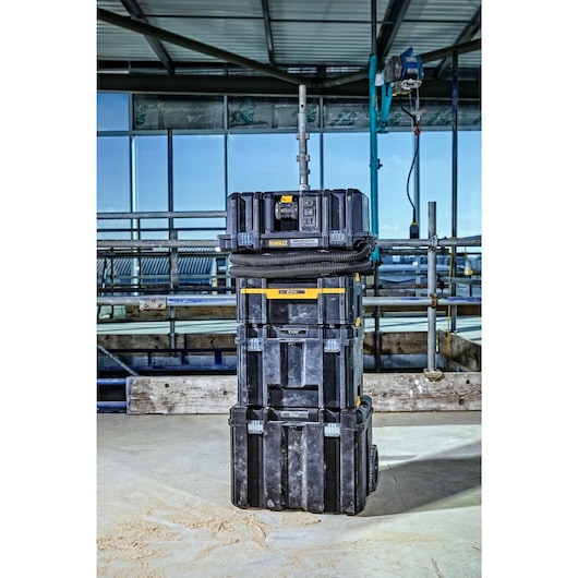 54V XR FLEXVOLT® M-Class Wet/Dry Dust Extractor - 2 x 6Ah