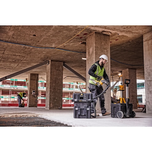 54V XR FLEXVOLT® M-Class Wet/Dry Dust Extractor - 2 x 6Ah