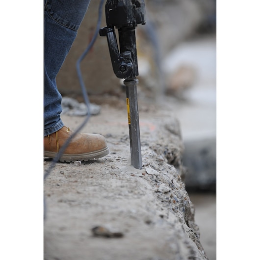 28mm x 400mm Pointed Hex Chisel