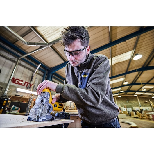 701 W Heavy Duty Body Grip Jigsaw