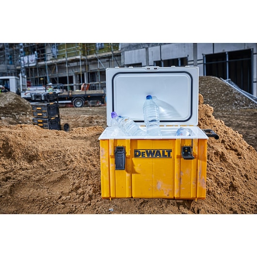 TOUGHSYSTEM® Cooler Box